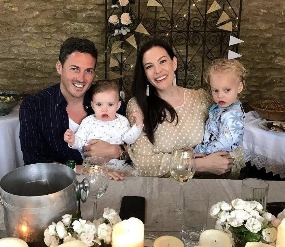 指环王霍比特人4国语完整版,指环王与霍比特人两部电影的关系