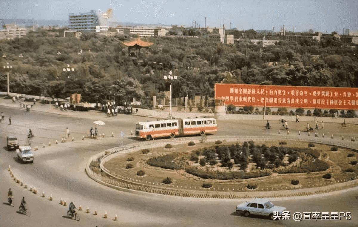 纳粹德国屠杀犹太女人,变态纳粹