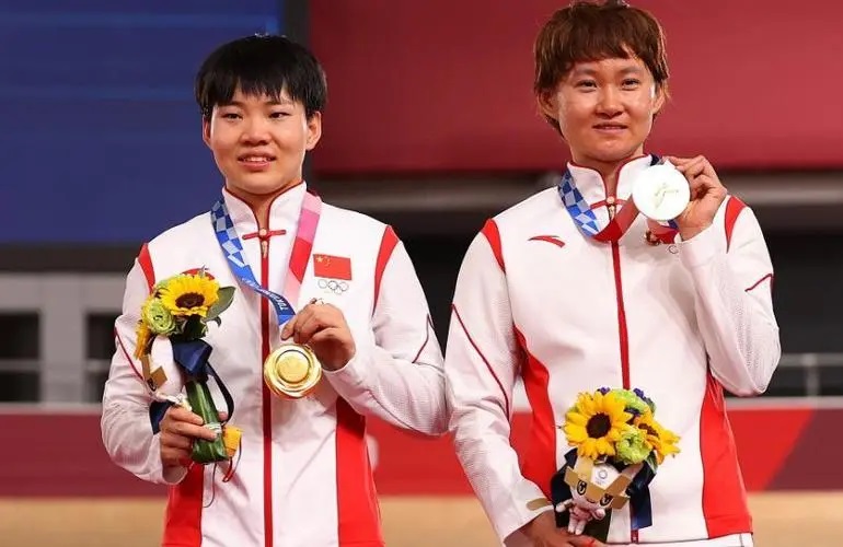 足球是中国男足厉害还是女足厉害,女足为何比男足厉害