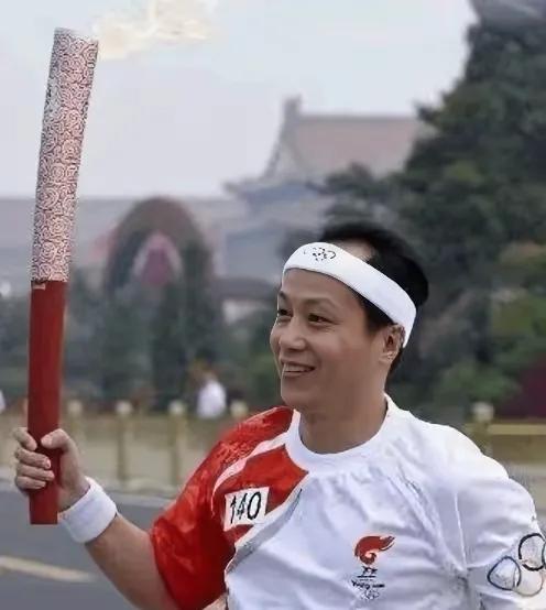 罗京去世前医院里的视频,罗京患癌住院花了多少钱