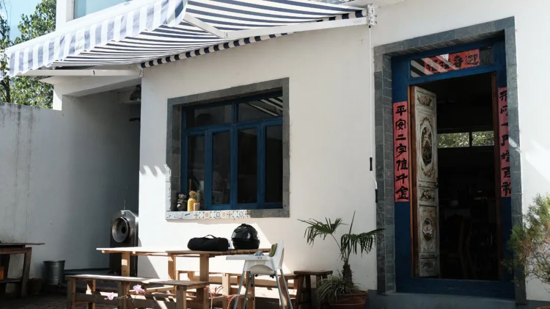 丽梅和小高|跨国夫妇定居大理10年，不跟别人比较是一件很难的事