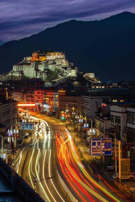 7月24日|浓浓援藏情，沪藏一家亲珠穆朗玛峰、扎什伦布寺9日“上海-日喀则”援藏旅游包机活动