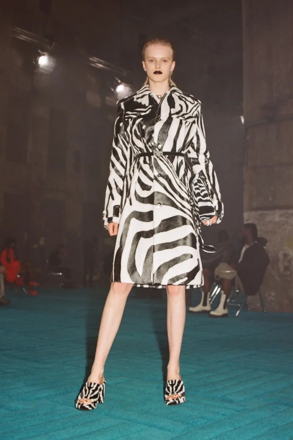 上万的大衣品牌,一件三万多的大衣到底好在哪里