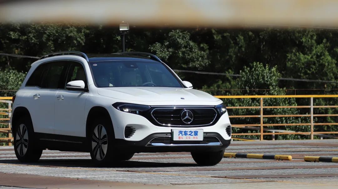 奔驰电车新能源2023款eqb落地价,奔驰eqaeqbeqc哪个大
