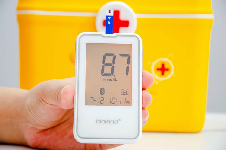 爱奥乐测血糖仪器,爱奥乐血糖仪准确度评测