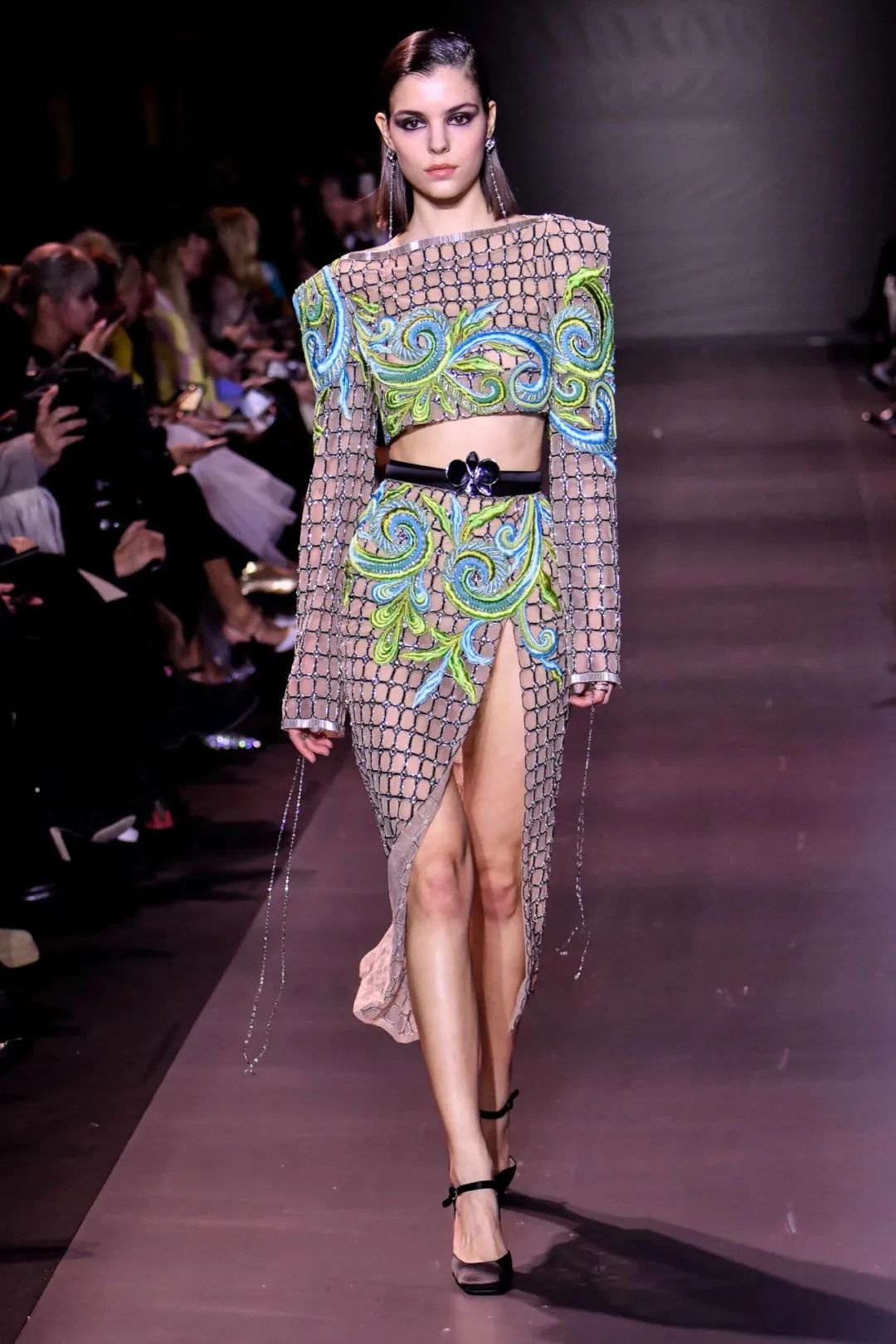 georgeshobeika2018时装秀完整版,georgeshobeika2016高定秀场