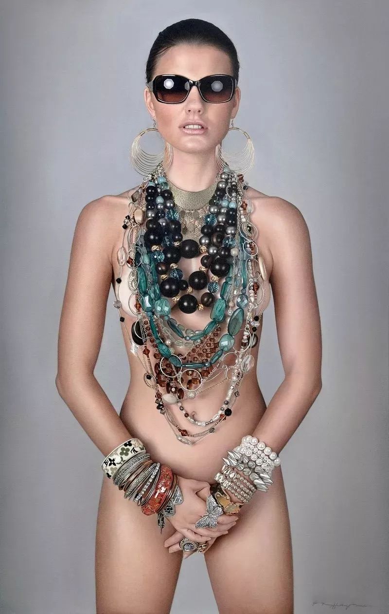 美女画家挑战冷军，画少女人体，放大10倍看细节让网友不淡定