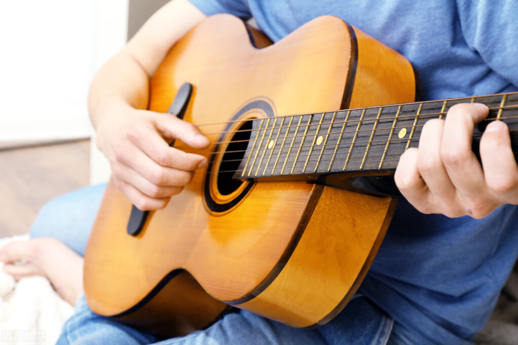 女生学什么乐器最快最好学,什么乐器适合女生自学