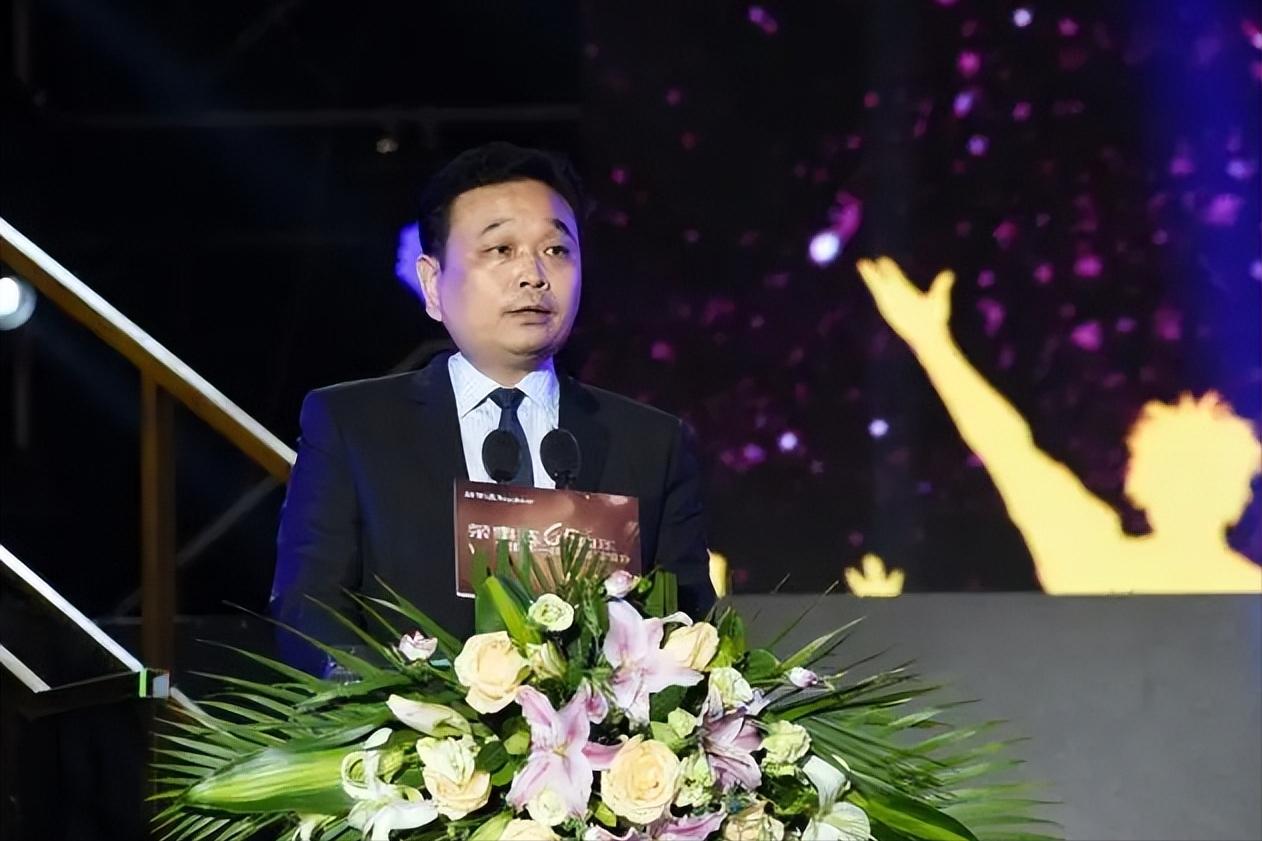 拥抱新一代消费者，老牌荣事达的转型之路：华丽换装，打破困局？