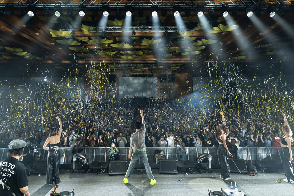 杜德伟演唱会现场视频,杜德伟香港演唱会全集