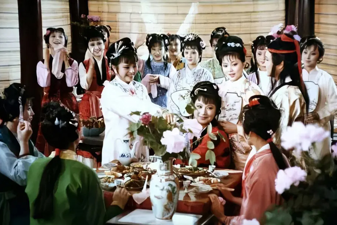 除夕的经典古诗句精选大全,关于除夕的诗句常见有着美好祝愿