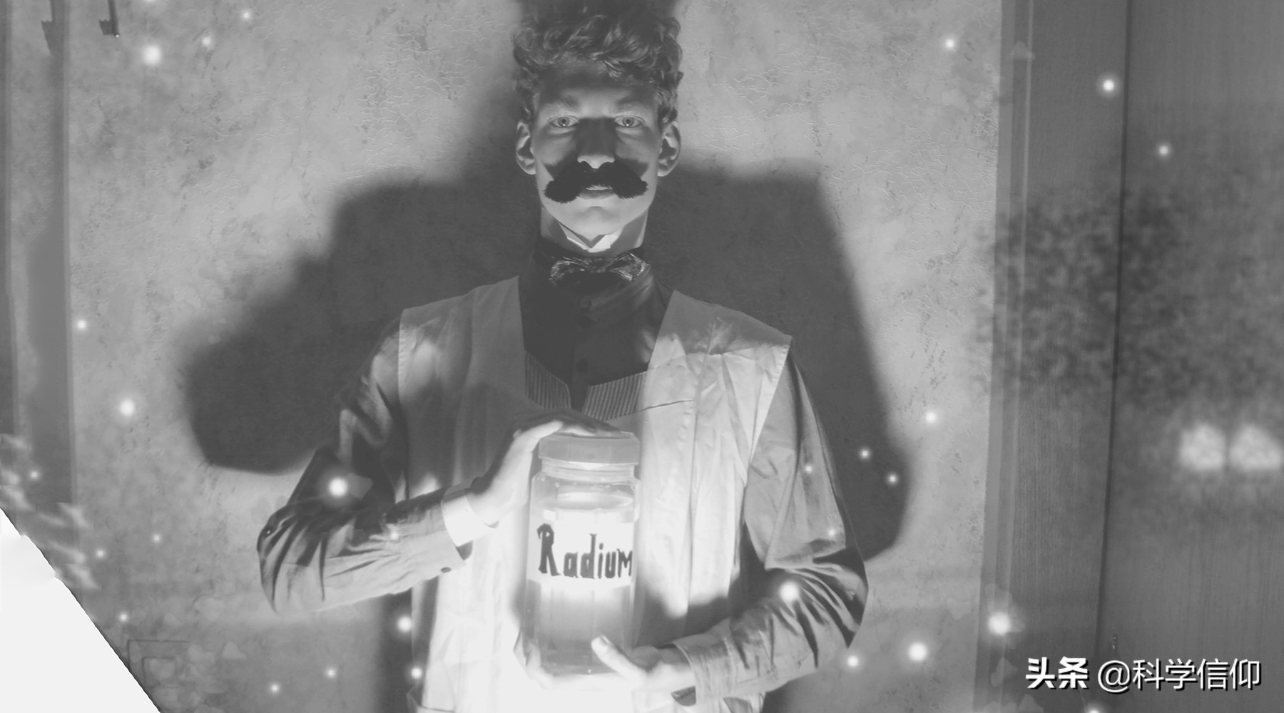 喝1500瓶镭元素死后骨头发光,因喝镭而惨死的人