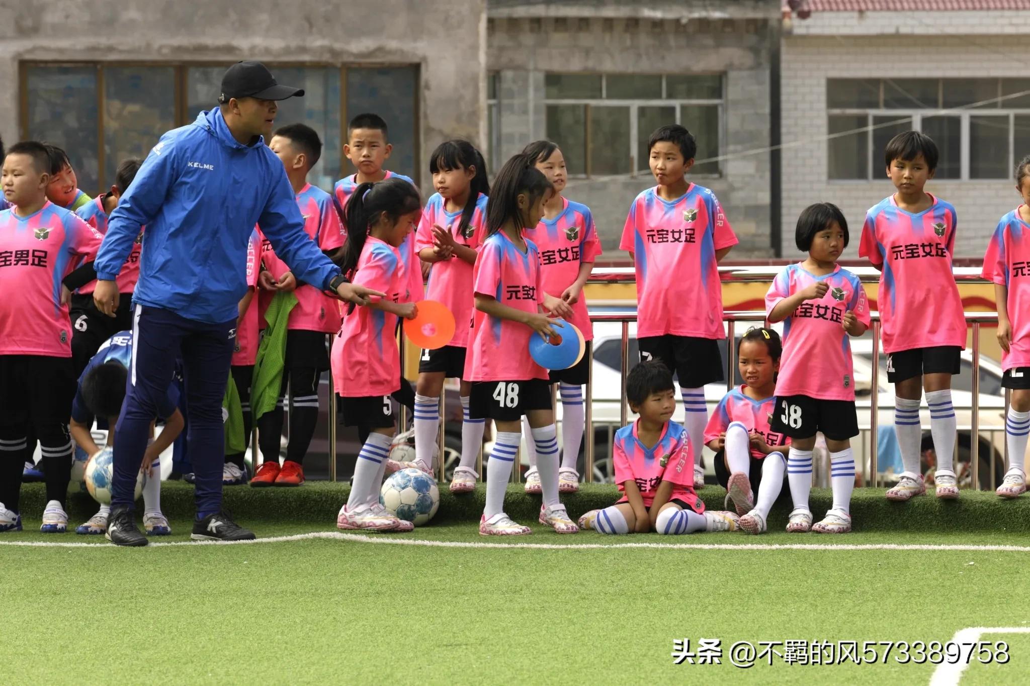 毕节市校园足球联赛大方,翁义小学校园足球赛