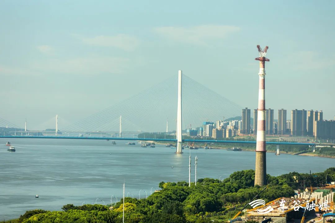 车谷桥梁:城市“大动脉”的浪漫美学