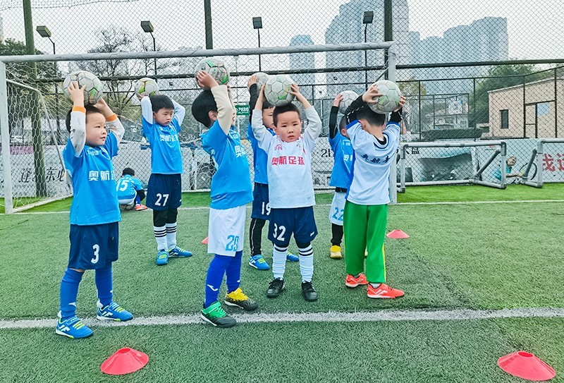 南充奥航青训,南充奥航足球俱乐部体能训练