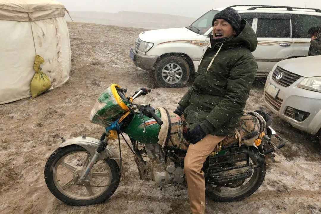 明星私下骑摩托,哪个明星最爱骑摩托车