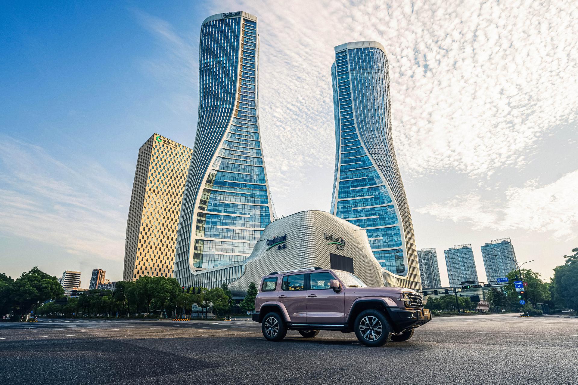 jeep牧马人对比坦克400,bj40坦克300牧马人如何选择