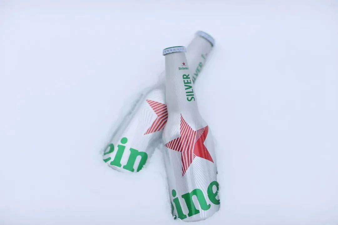 Laced获融资；瑞幸开启带店加盟模式；喜力为淡啤酒投资1亿