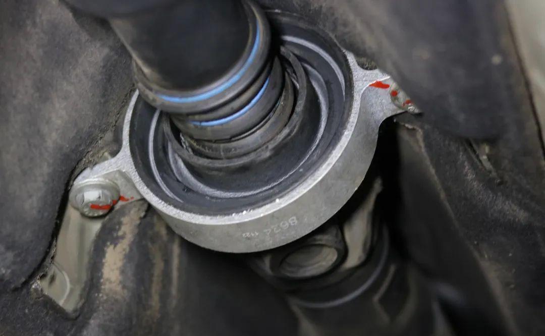 老款宝马730改新款全过程,12年40万公里宝马730翻新