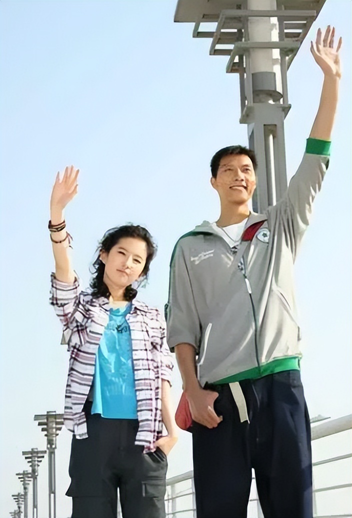 易建联宣布退役有没有安排职位,易建联为什么要宣布退役