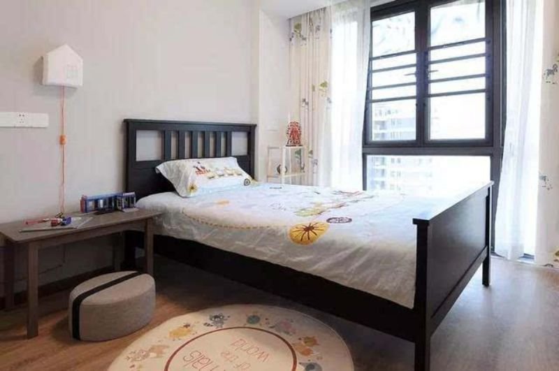 客厅整墙铁皮柜,80平米背景墙电视柜一体的效果图