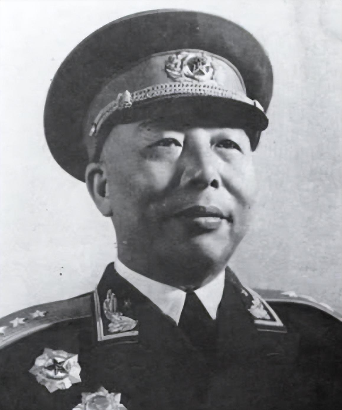 1972年,65岁开国上将迎娶小33岁的小姨子:这是妻子临终前的遗愿