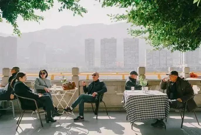 青田用欧元买菜,这座城市遍地都是豪车