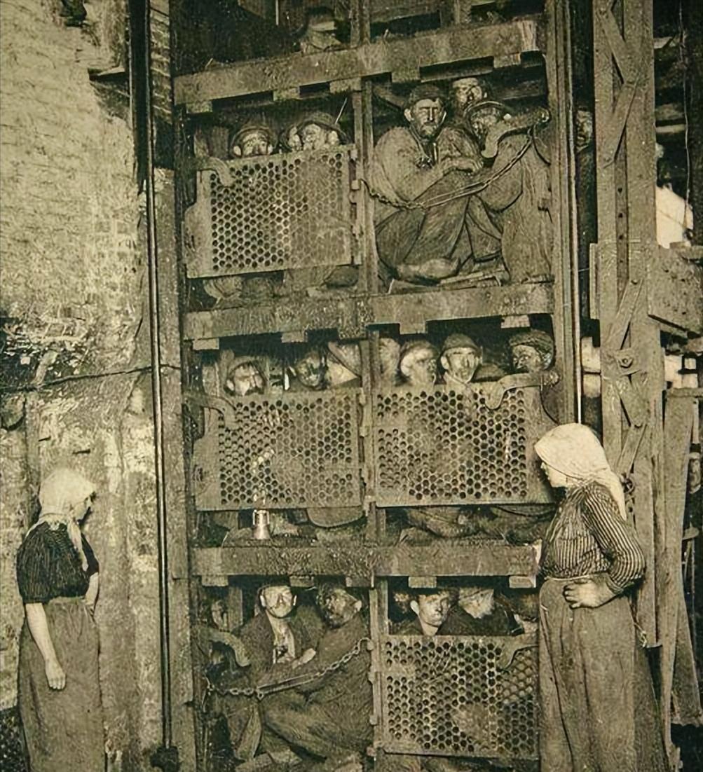 78个真实有趣的照片：山顶的足球场，老树与佛像，老司机脸部皮肤