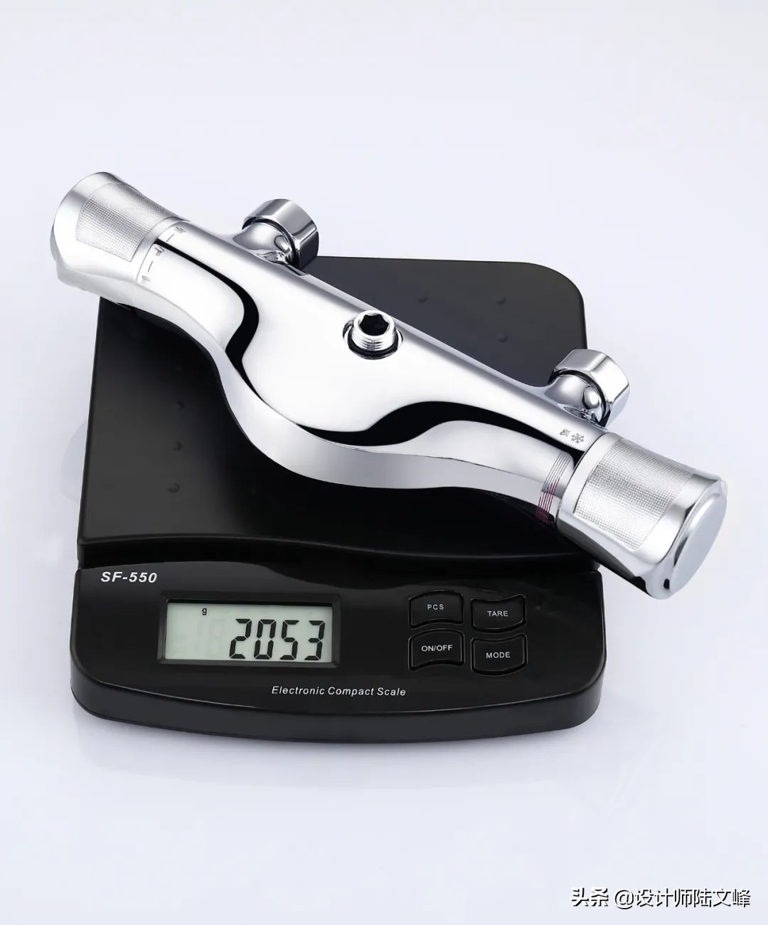 卫生间智能加热毛巾架,免打孔卫生间毛巾架电加热