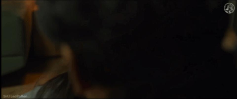 她全程「卖惨」，但抱歉，我骂不出来