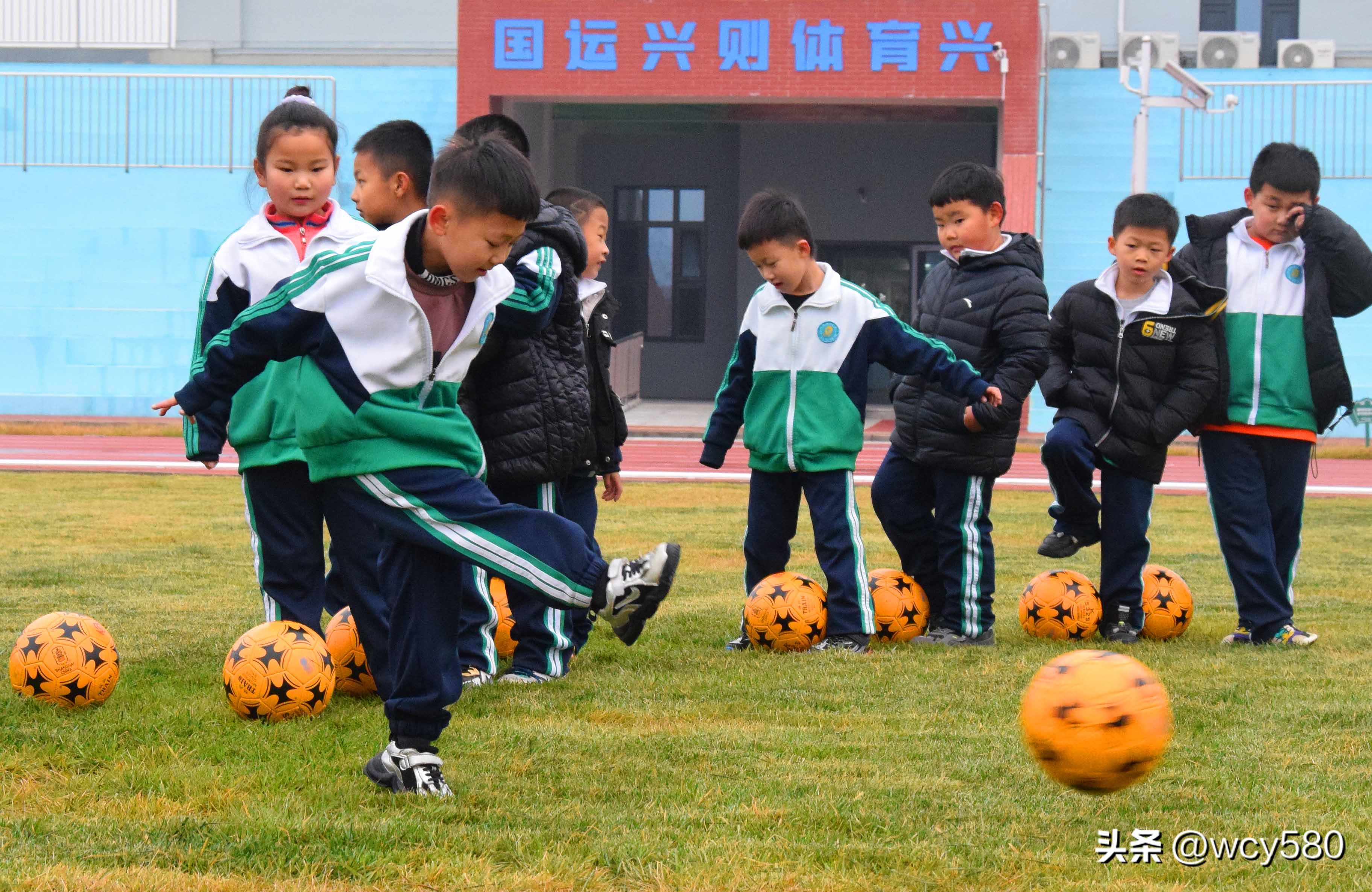 “苏山”、“永安”、“第X小学”？从校名之争说开去
