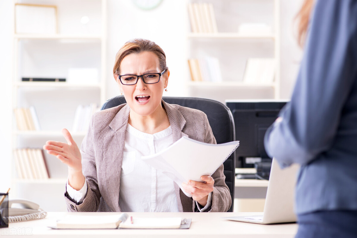 店长不希望员工团结怎么办,店长故意为难员工不让下班怎么办