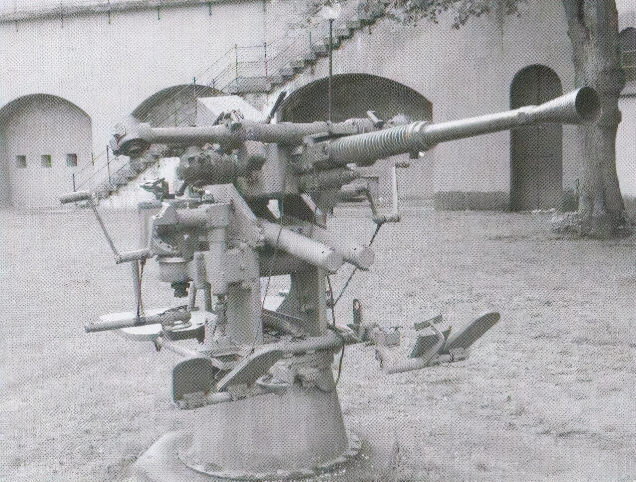 双联装博福斯40毫米防空炮,瑞典博福斯40mm防空炮