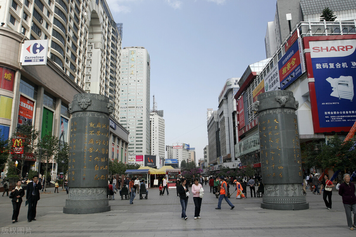 国内最坑的5条旅游街，名气很大却一个比一个坑，冰淇淋一个卖80