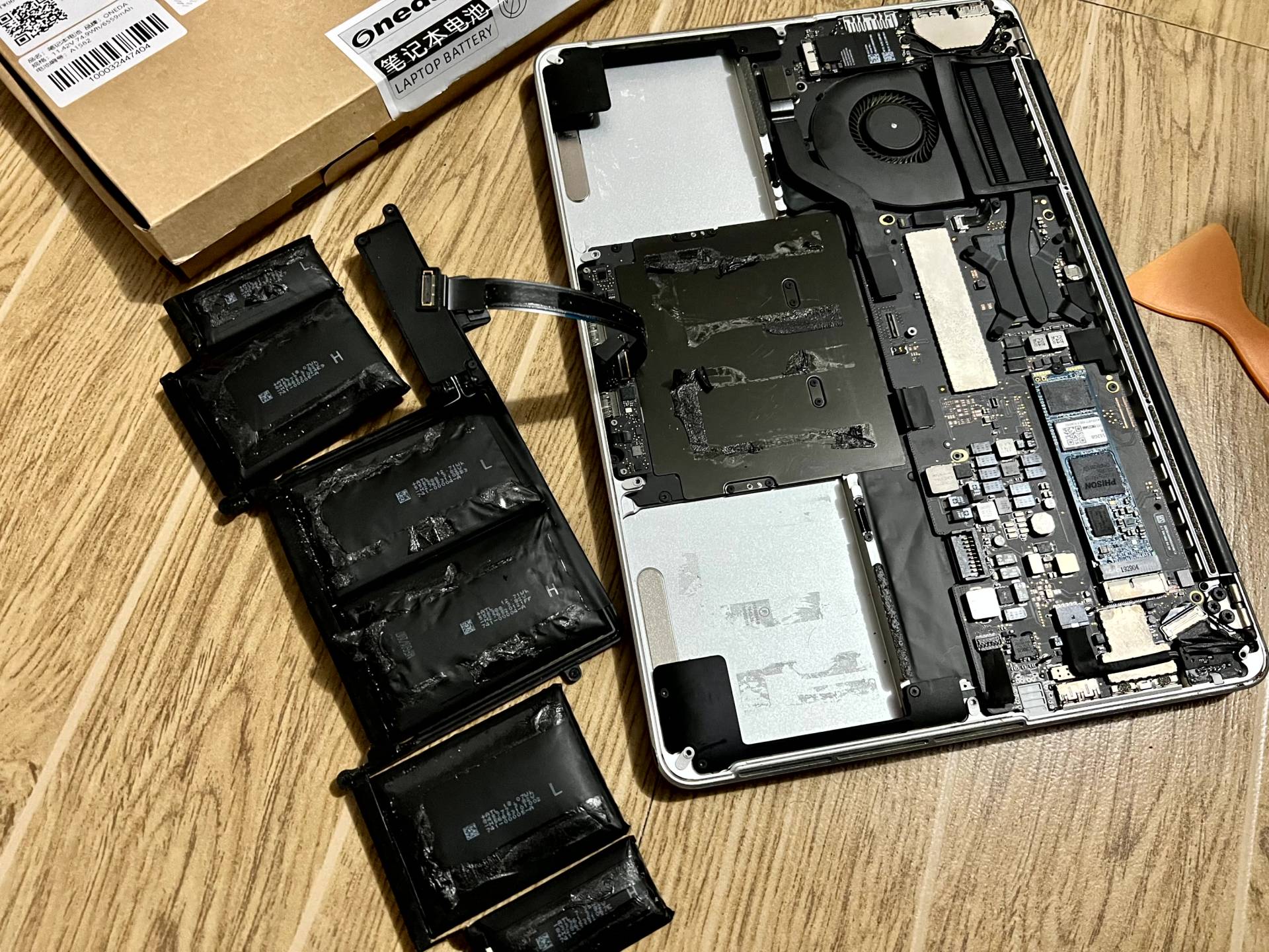 2015款macbookpro13.3寸换电池,macbookpro13款换电池