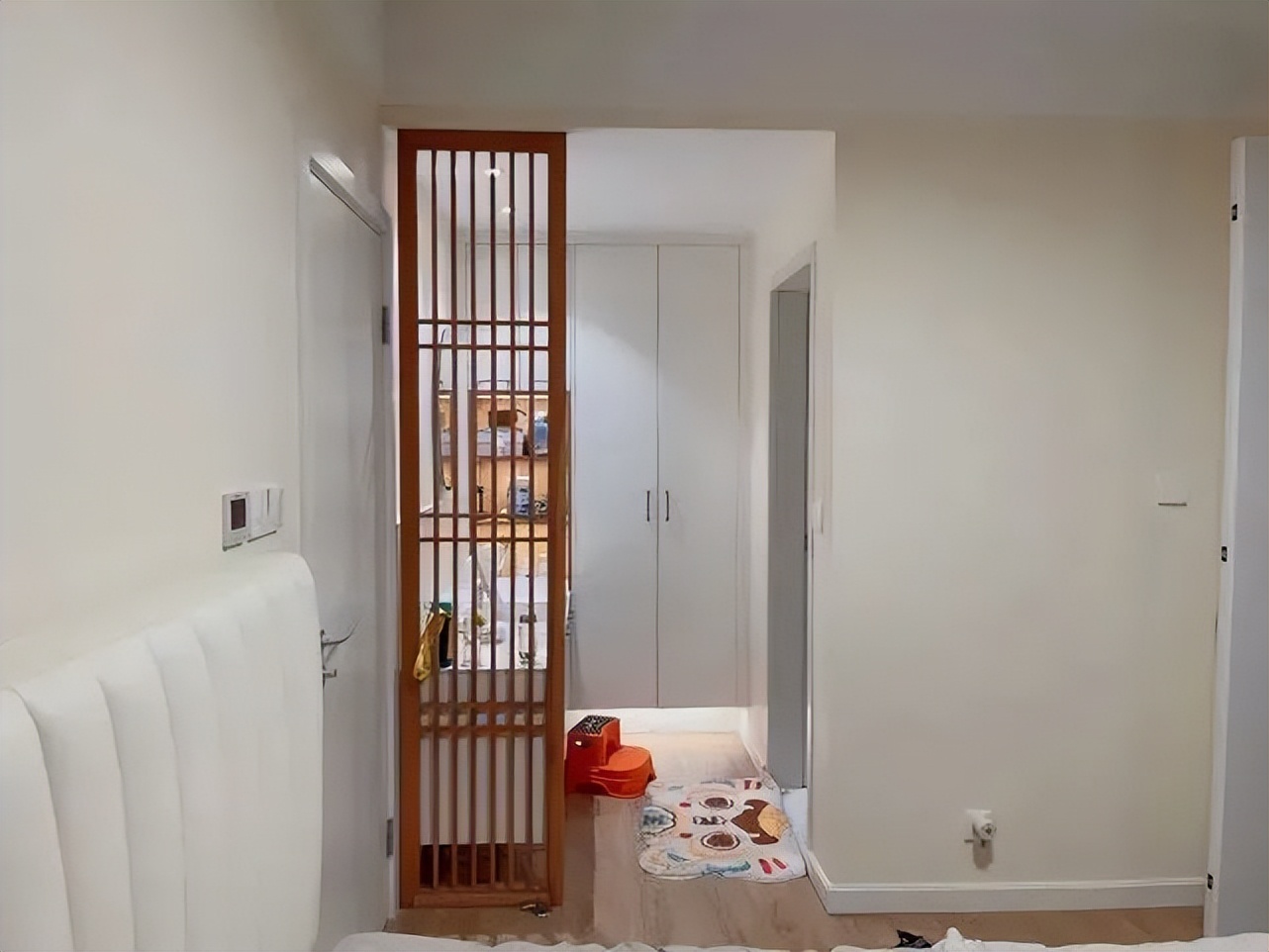 主卧室卫生间门正对床效果图,卫生间正对床衣帽间装修效果图