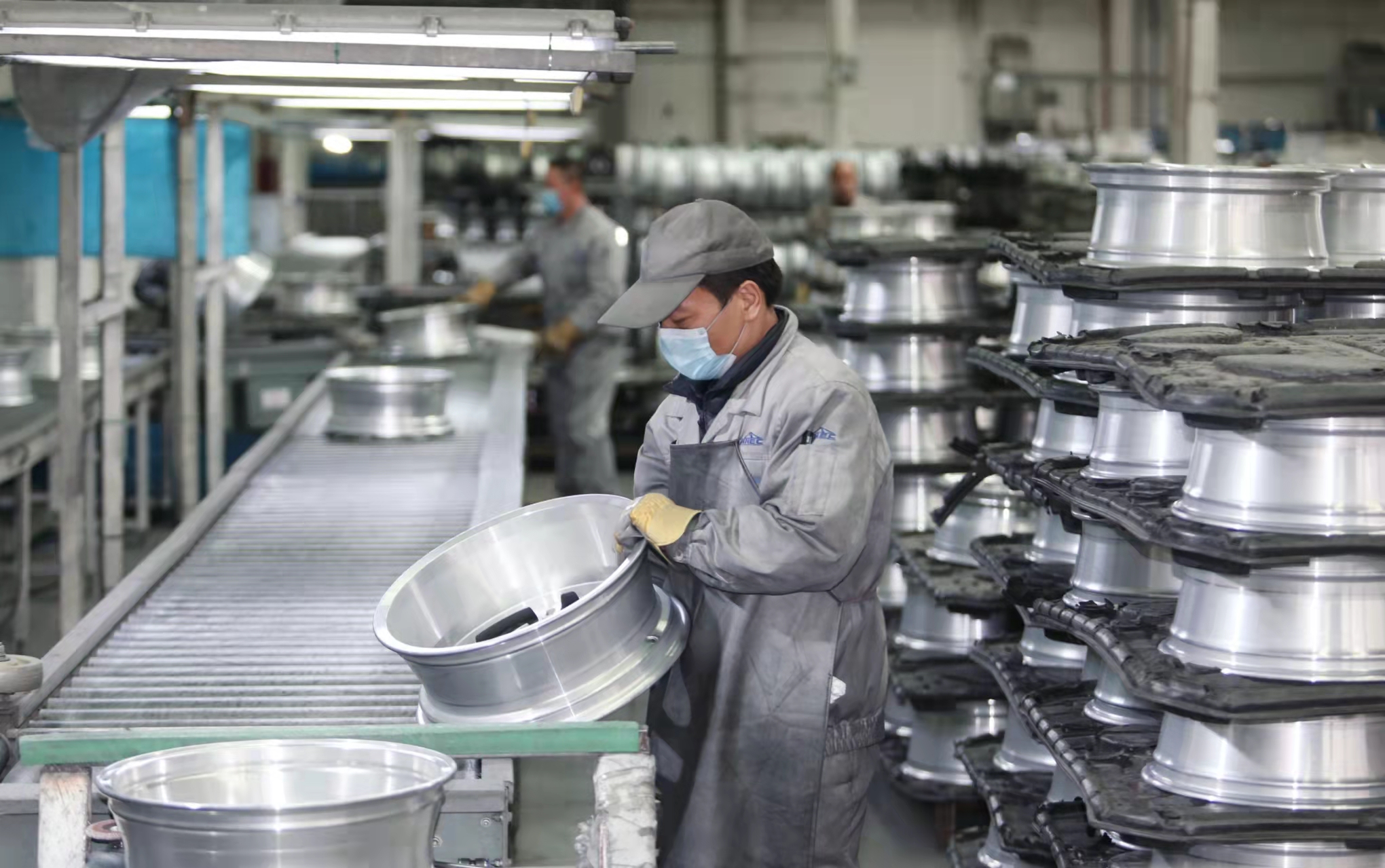 三门峡戴卡轮毂制造股份有限公司,福特用的什么品牌轮胎