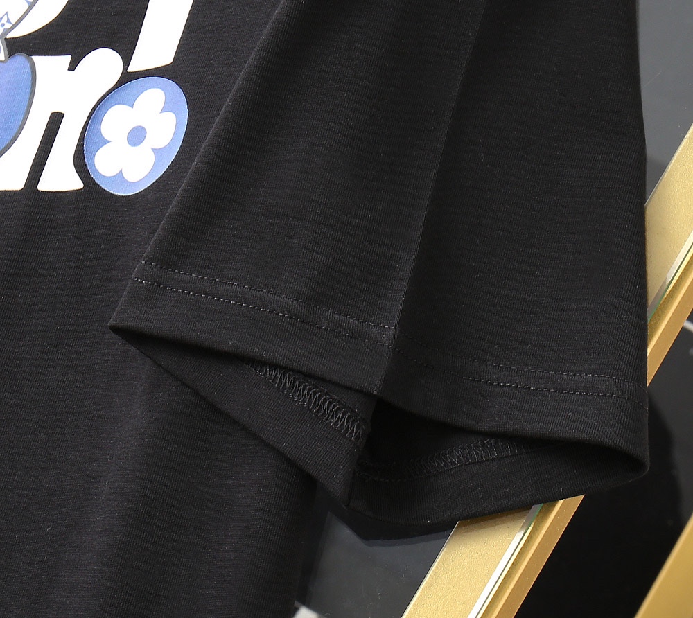 lv路易威登短袖搭配短裤,lv路易威登t恤短袖丝光棉面料男装