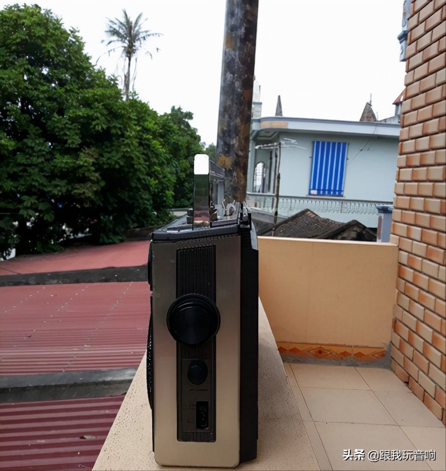 三洋sanyo4波段收音机，单卡带四喇叭收录机音响M9994