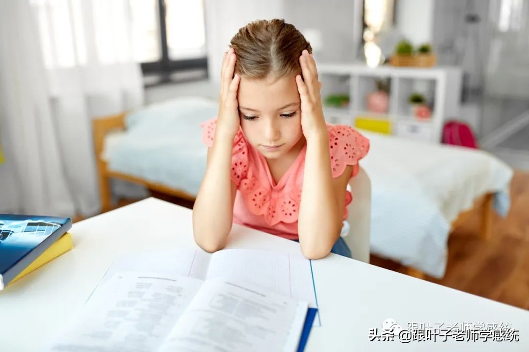 孩子总说我不行我做不到怎么破,孩子老说自己笨自卑怎么鼓励