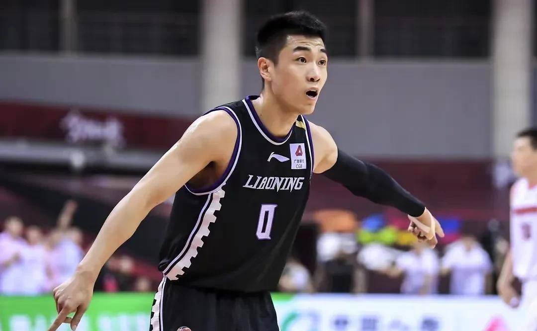 林书豪张镇麟现身野球场,张镇麟林书豪在成都