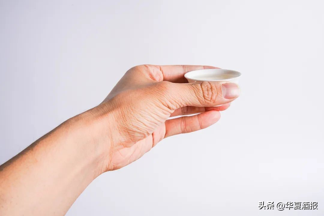 浓香与清香酱香混合,酱香浓香清香工艺对比