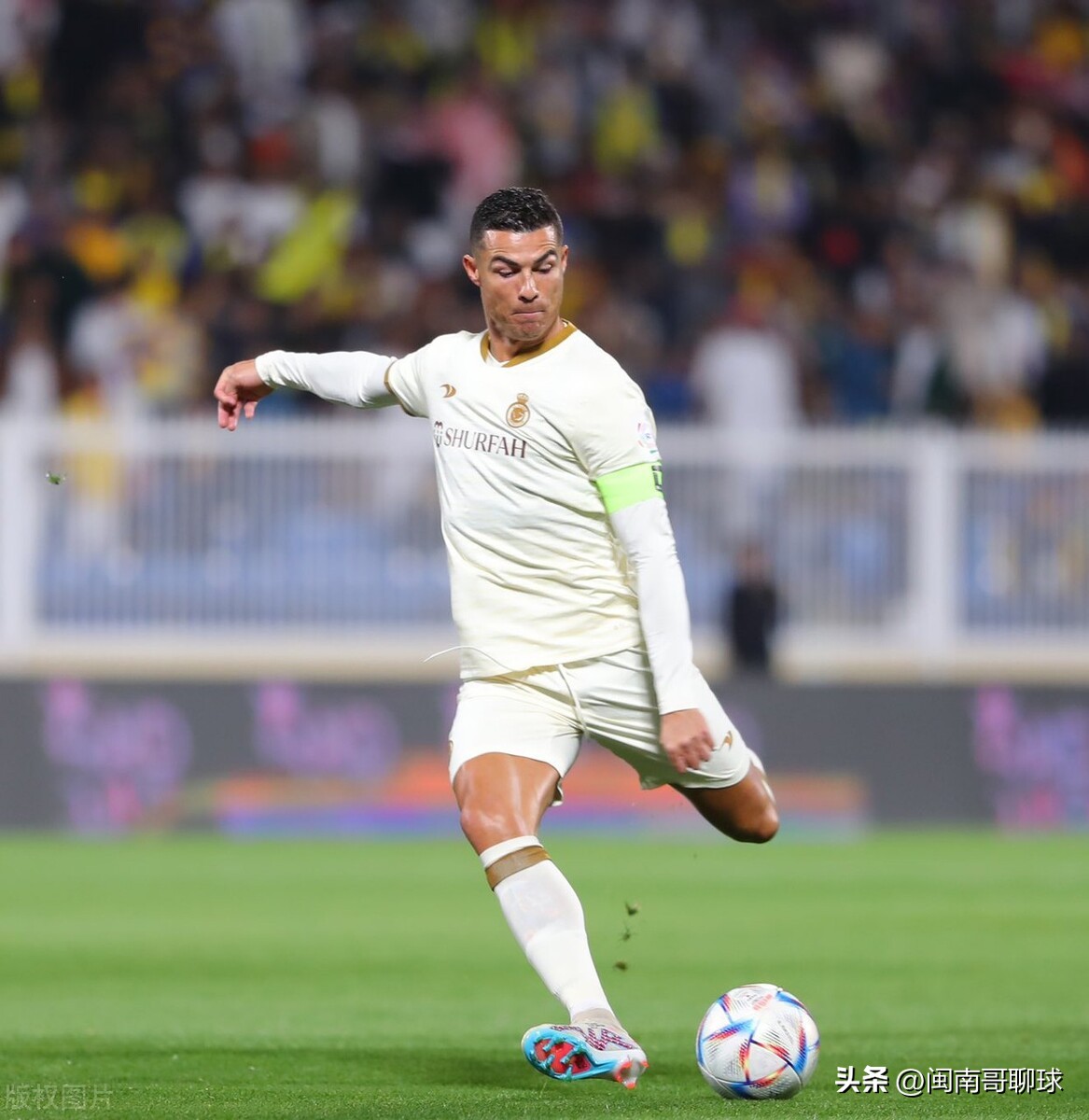 足坛历史射手榜实时更新：C罗帽子戏法后超梅西30球