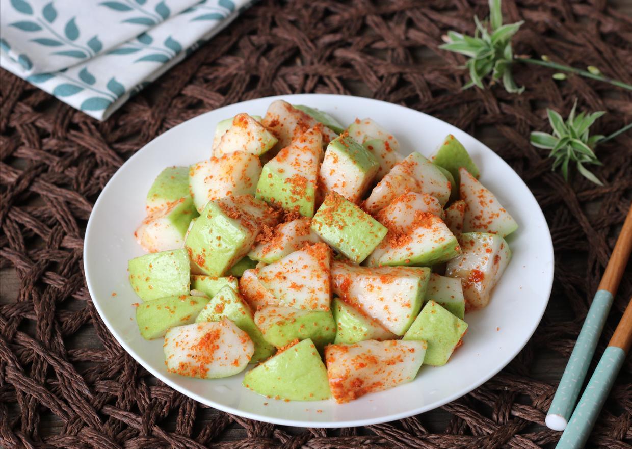 6月这水果2元1斤，每次遇到买一箱，简单一拌，营养又解馋