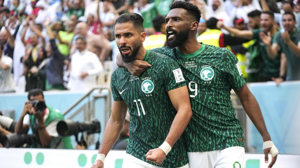 落寞一夜!亚洲足球连折2队,末轮魔鬼赛程,国足苦主或成16强独苗