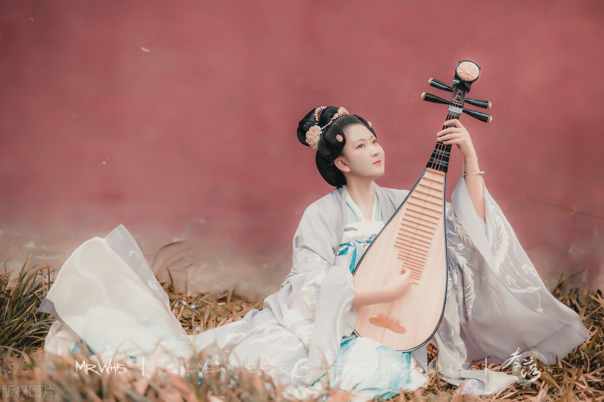 故事：被赐婚太子我欢喜待嫁，婚期临近，却要被老皇帝纳入他后宫