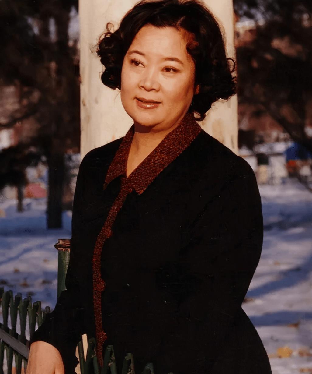 老中青三代演员同台演出,都有哪些老演员参加今年春晚