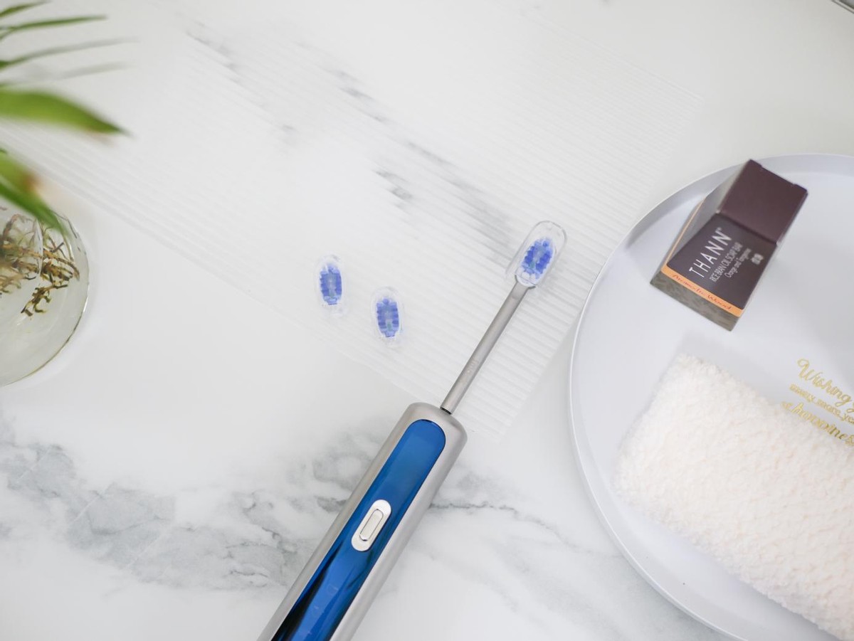 usmile电动牙刷和飞利浦电动牙刷,华为电动牙刷和飞利浦电动牙刷