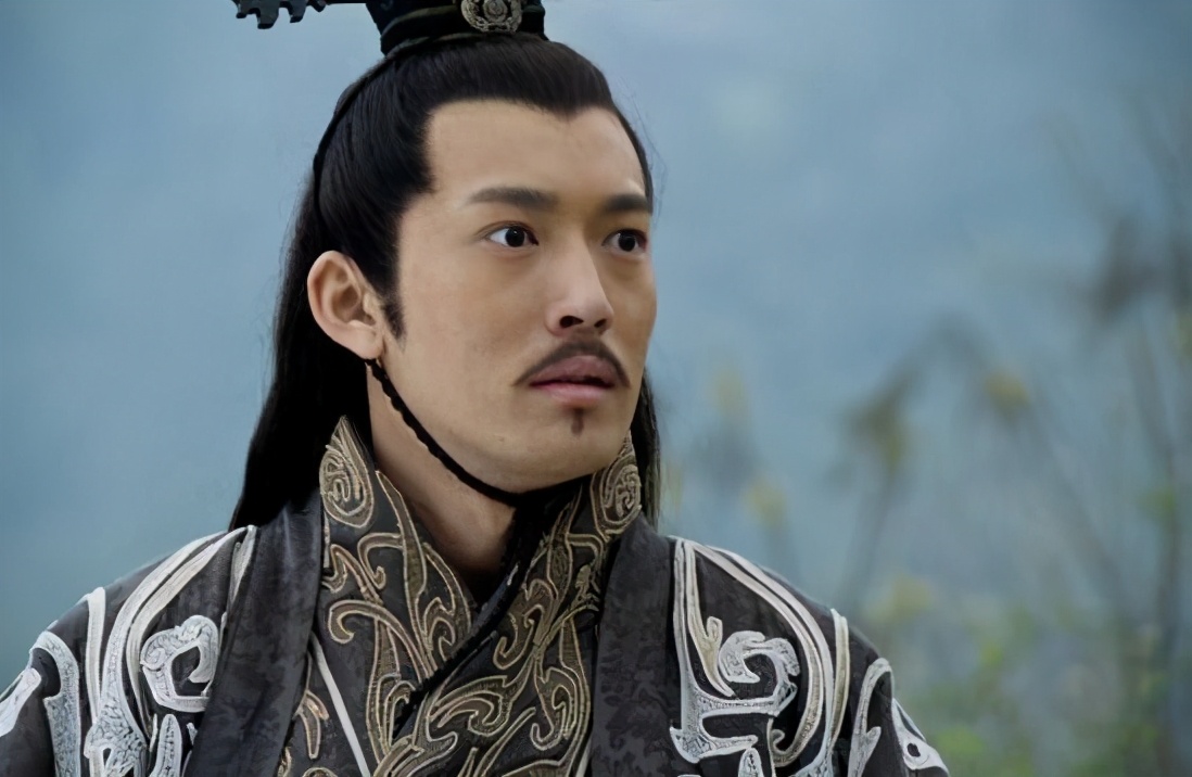 东吴第二任丞相，深受孙权信任，任职时间长达18年