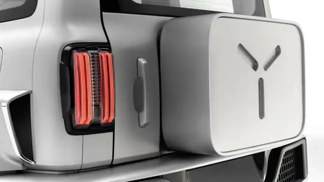 长城坦克300赛博版发布，售价30.80万元，对标吉普牧马人